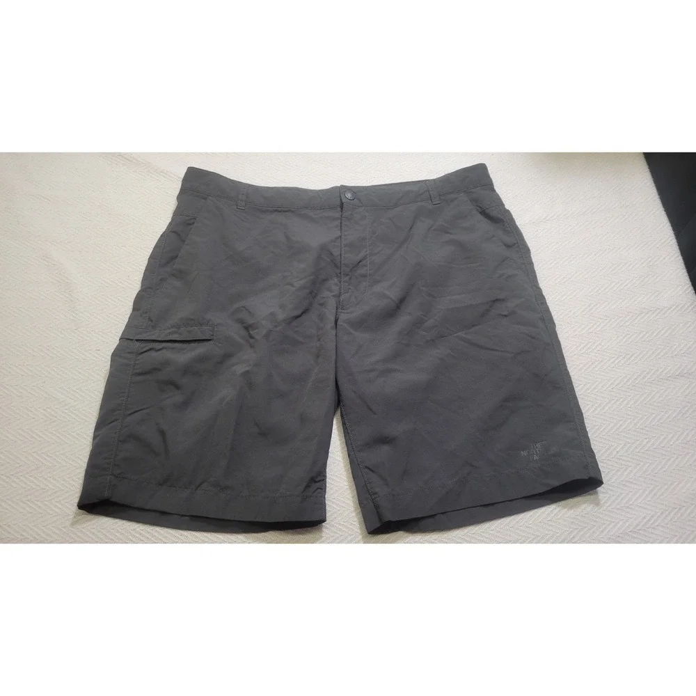 The North Face Paramount Trail Shorts Mens 38 Gray‎ Nylon Cargo Hiking Belted